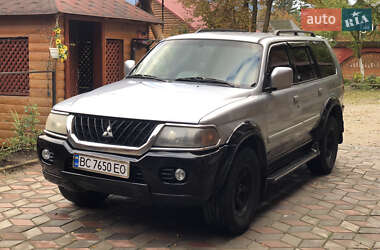 Позашляховик / Кросовер Mitsubishi Pajero 2004 в Рахові