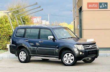 Внедорожник / Кроссовер Mitsubishi Pajero 2008 в 