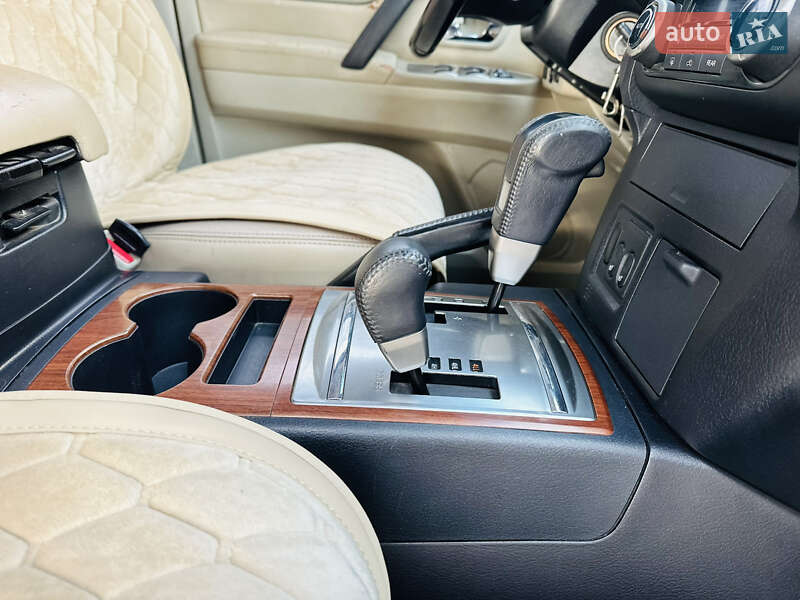 Позашляховик / Кросовер Mitsubishi Pajero 2008 в Дніпрі фото 24 Позашляховик / Кросовер Mitsubishi Pajero 2008 в Дніпрі