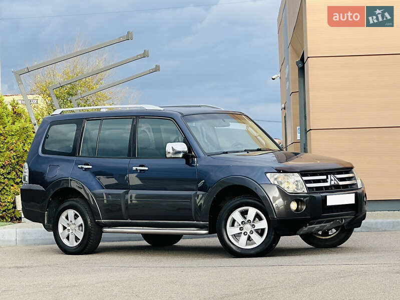 Позашляховик / Кросовер Mitsubishi Pajero 2008 в Дніпрі фото 29 Позашляховик / Кросовер Mitsubishi Pajero 2008 в Дніпрі