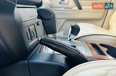 Внедорожник / Кроссовер Mitsubishi Pajero 2008 в 