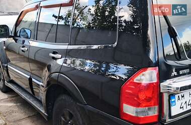 Внедорожник / Кроссовер Mitsubishi Pajero 2006 в 