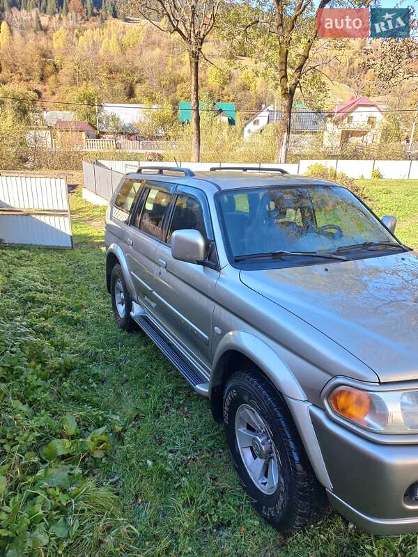 Позашляховик / Кросовер Mitsubishi Pajero 2007 в Міжгір'ї фото 5 Позашляховик / Кросовер Mitsubishi Pajero 2007 в Міжгір'ї