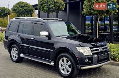 Внедорожник / Кроссовер Mitsubishi Pajero 2009 в 