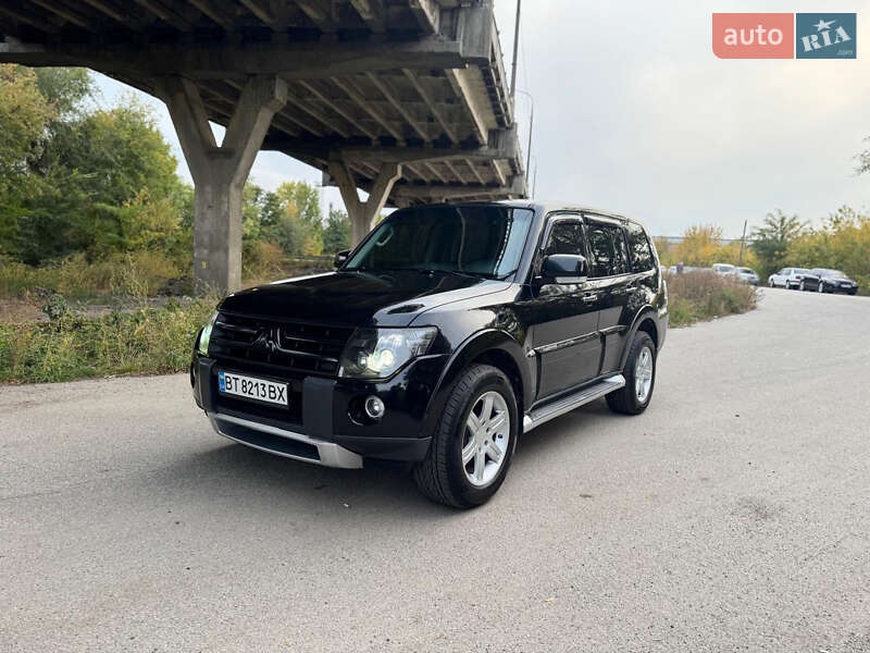 Внедорожник / Кроссовер Mitsubishi Pajero 2008 в Запорожье фото 8 Внедорожник / Кроссовер Mitsubishi Pajero 2008 в Запорожье