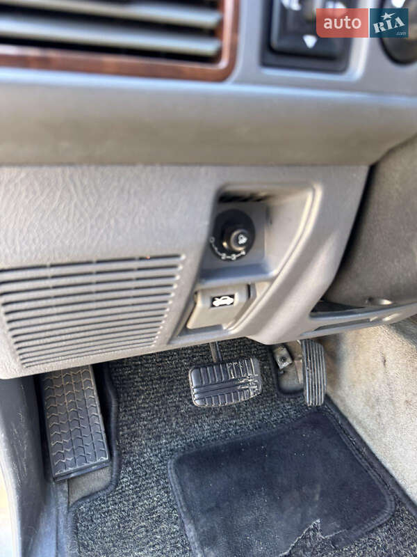 Внедорожник / Кроссовер Mitsubishi Pajero 1999 в Тячеве фото 15 Внедорожник / Кроссовер Mitsubishi Pajero 1999 в Тячеве