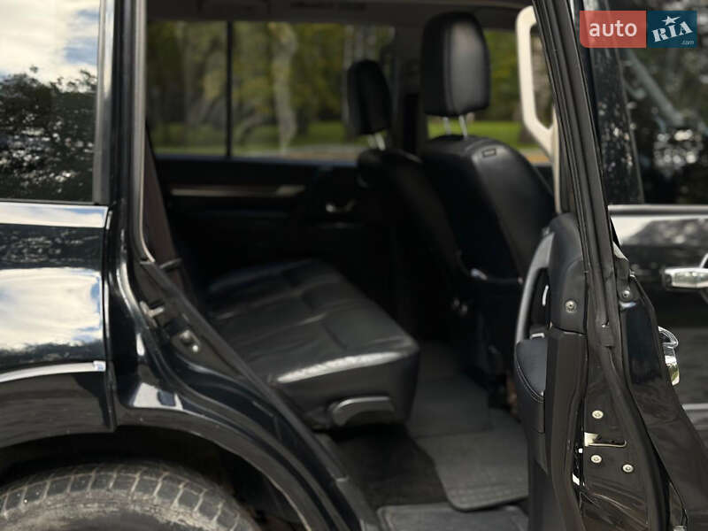 Внедорожник / Кроссовер Mitsubishi Pajero 2008 в Тернополе фото 40 Внедорожник / Кроссовер Mitsubishi Pajero 2008 в Тернополе