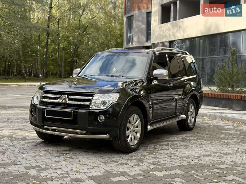 Mitsubishi Pajero 2008