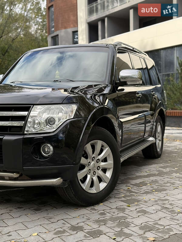 Внедорожник / Кроссовер Mitsubishi Pajero 2008 в Тернополе фото 10 Внедорожник / Кроссовер Mitsubishi Pajero 2008 в Тернополе