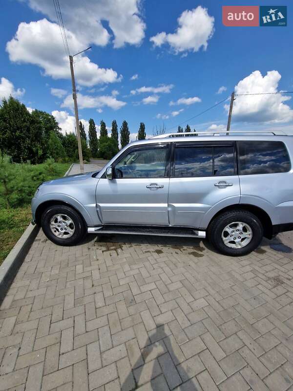 Внедорожник / Кроссовер Mitsubishi Pajero 2007 в Луцке фото 5 Внедорожник / Кроссовер Mitsubishi Pajero 2007 в Луцке