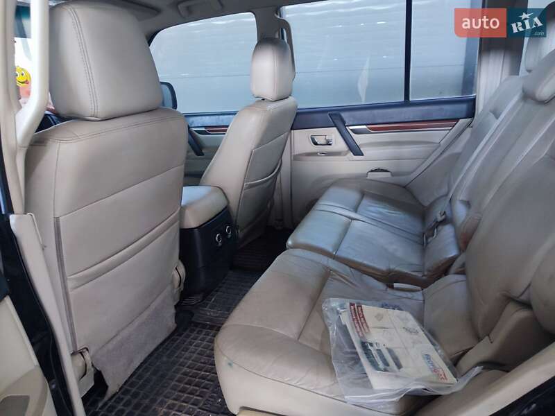 Внедорожник / Кроссовер Mitsubishi Pajero 2007 в Каменском фото 10 Внедорожник / Кроссовер Mitsubishi Pajero 2007 в Каменском