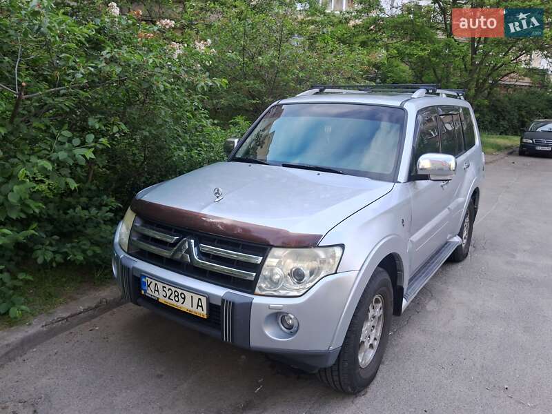 Внедорожник / Кроссовер Mitsubishi Pajero 2008 в Киеве фото 3 Внедорожник / Кроссовер Mitsubishi Pajero 2008 в Киеве