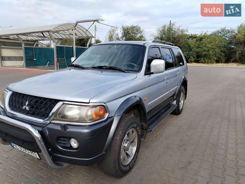 Внедорожник / Кроссовер Mitsubishi Pajero 2004 в Кривом Роге фото 6 Внедорожник / Кроссовер Mitsubishi Pajero 2004 в Кривом Роге