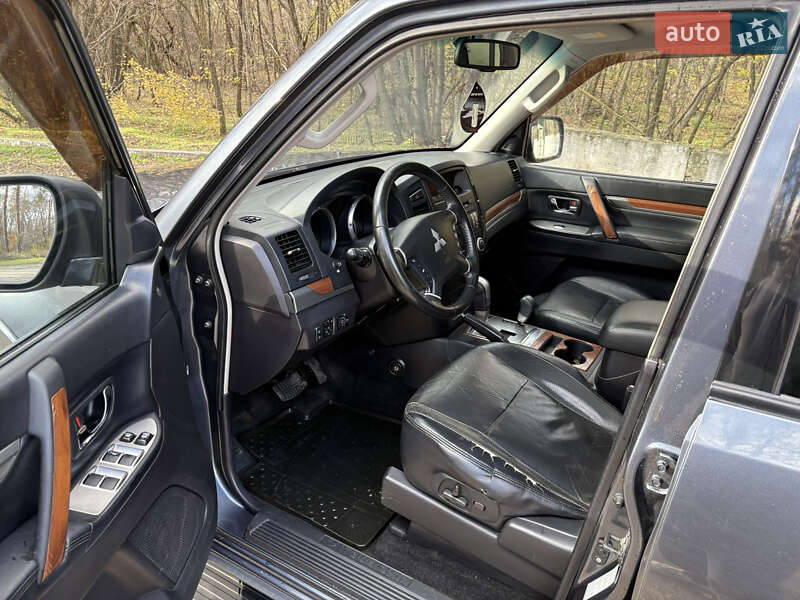 Внедорожник / Кроссовер Mitsubishi Pajero 2008 в Чугуеве фото 14 Внедорожник / Кроссовер Mitsubishi Pajero 2008 в Чугуеве