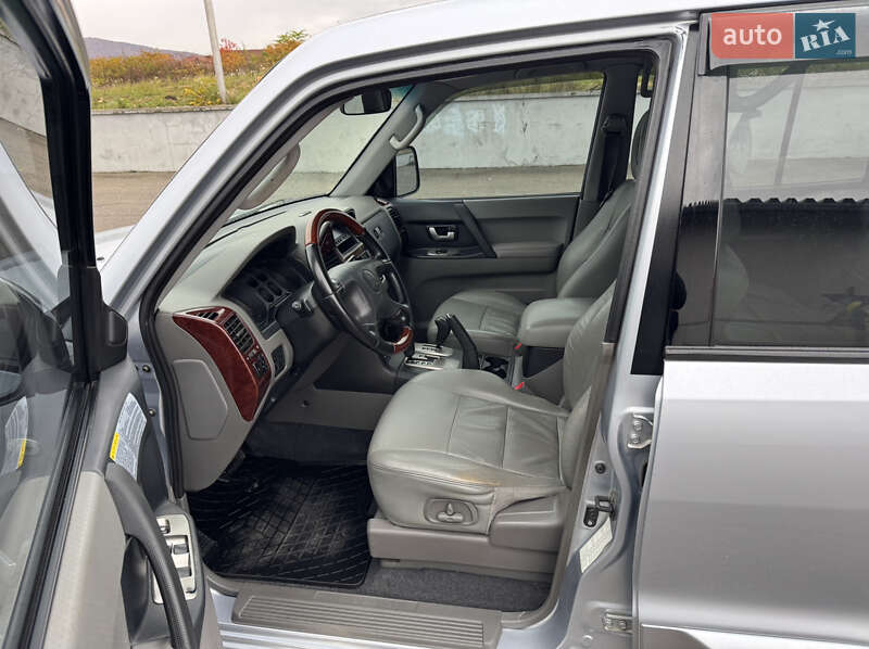 Внедорожник / Кроссовер Mitsubishi Pajero 2007 в Мукачево