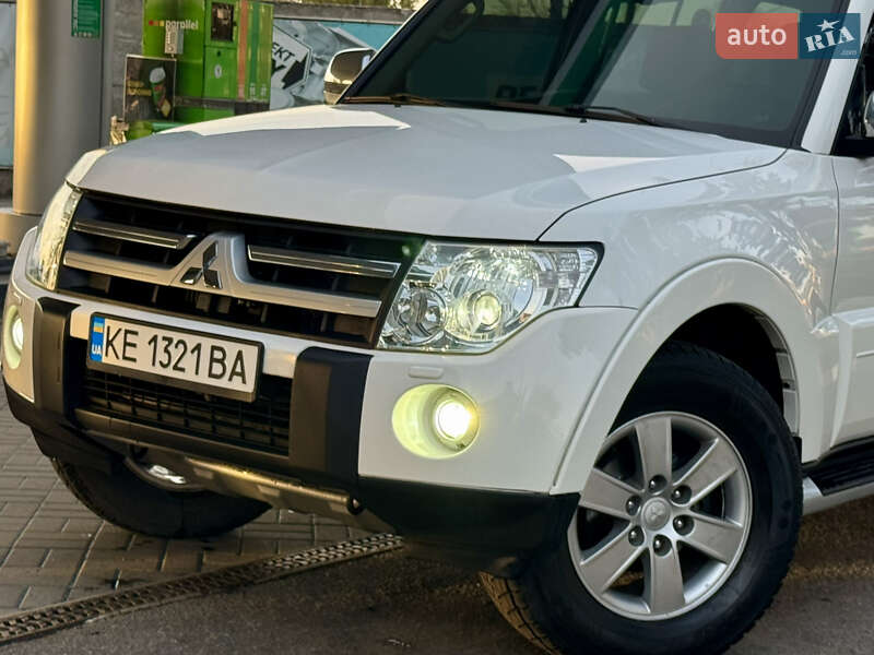 Внедорожник / Кроссовер Mitsubishi Pajero 2008 в Днепре фото 6 Внедорожник / Кроссовер Mitsubishi Pajero 2008 в Днепре