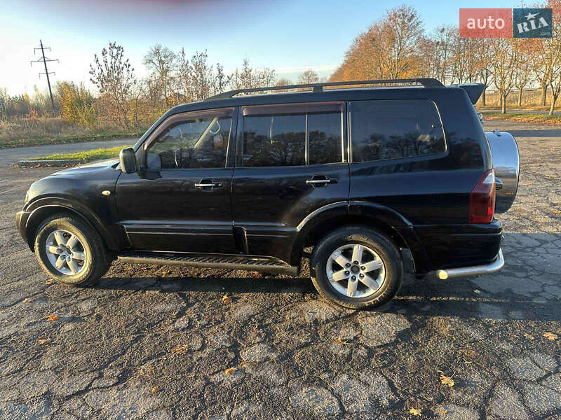 Внедорожник / Кроссовер Mitsubishi Pajero 2005 в Владимире