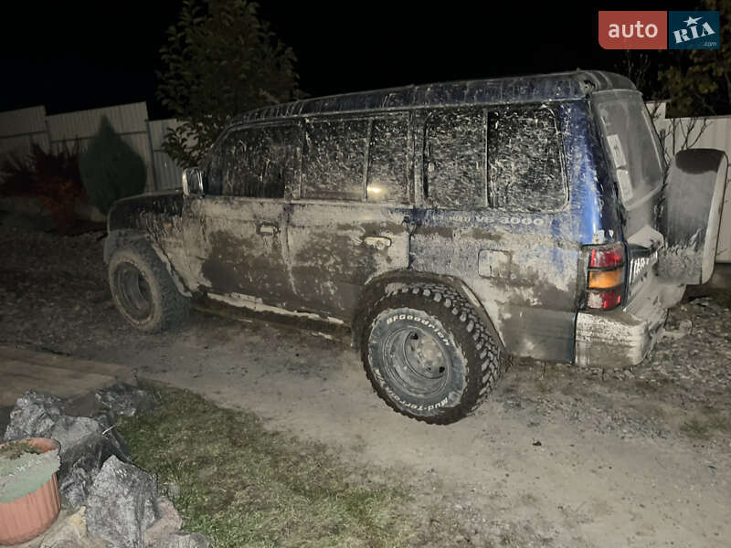 Внедорожник / Кроссовер Mitsubishi Pajero 1998 в Верховине фото 2 Внедорожник / Кроссовер Mitsubishi Pajero 1998 в Верховине