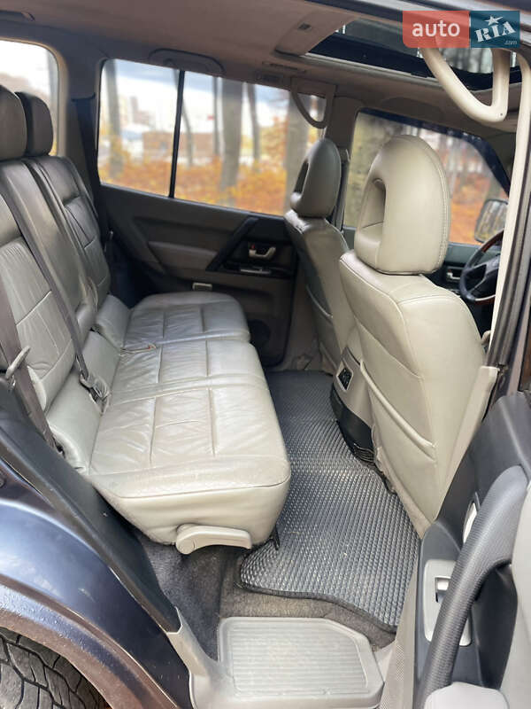 Внедорожник / Кроссовер Mitsubishi Pajero 2006 в Львове