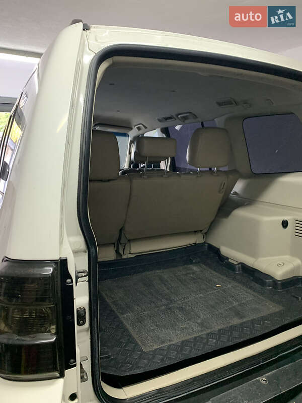 Внедорожник / Кроссовер Mitsubishi Pajero 2007 в Львове фото 3 Внедорожник / Кроссовер Mitsubishi Pajero 2007 в Львове