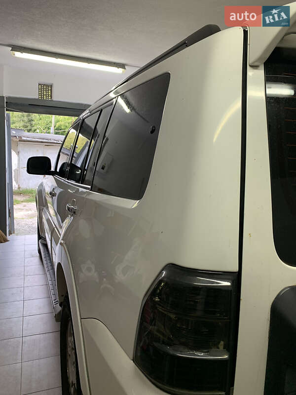 Внедорожник / Кроссовер Mitsubishi Pajero 2007 в Львове фото 8 Внедорожник / Кроссовер Mitsubishi Pajero 2007 в Львове