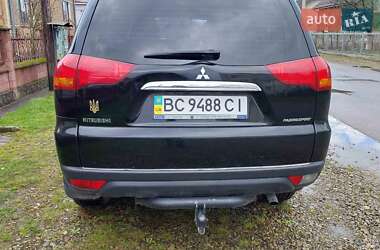 Внедорожник / Кроссовер Mitsubishi Pajero 2011 в Стрые