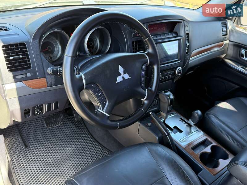 Внедорожник / Кроссовер Mitsubishi Pajero 2008 в Борисполе фото 58 Внедорожник / Кроссовер Mitsubishi Pajero 2008 в Борисполе