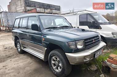 Внедорожник / Кроссовер Mitsubishi Pajero 2004 в Харькове