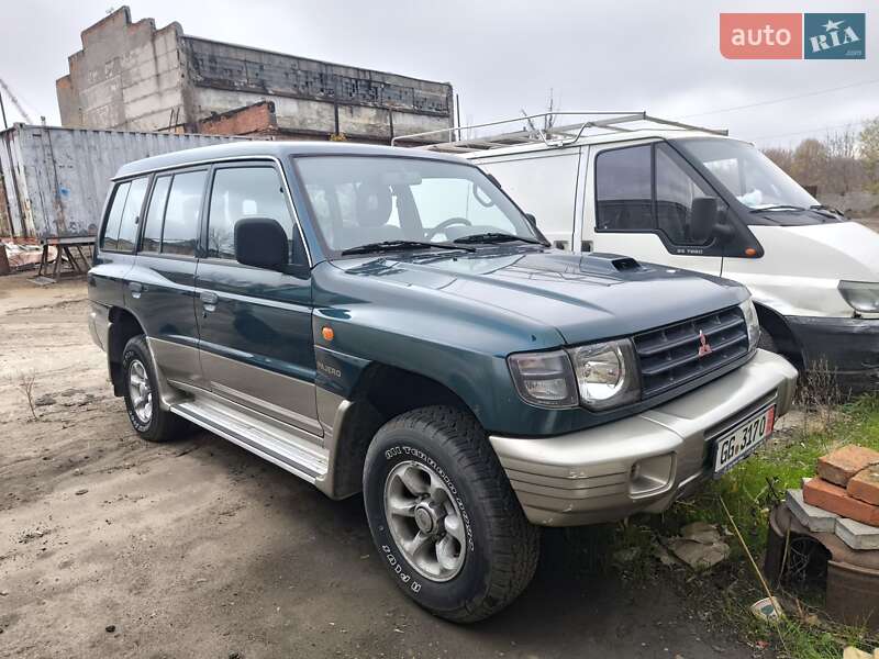 Позашляховик / Кросовер Mitsubishi Pajero 2004 в Харкові фото Позашляховик / Кросовер Mitsubishi Pajero 2004 в Харкові