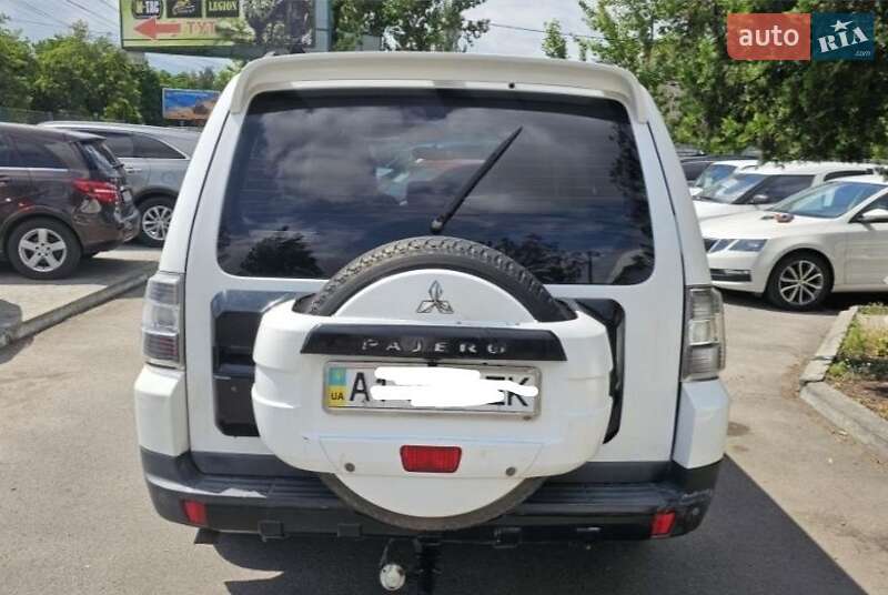 Внедорожник / Кроссовер Mitsubishi Pajero 2007 в Кременчуге