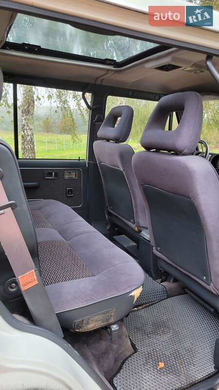 Позашляховик / Кросовер Mitsubishi Pajero 1989 в Львові фото 10 Позашляховик / Кросовер Mitsubishi Pajero 1989 в Львові