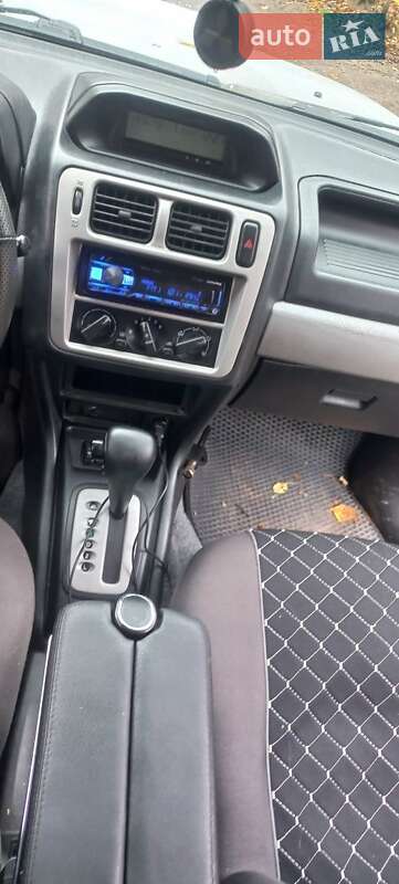 Позашляховик / Кросовер Mitsubishi Pajero 2002 в Києві