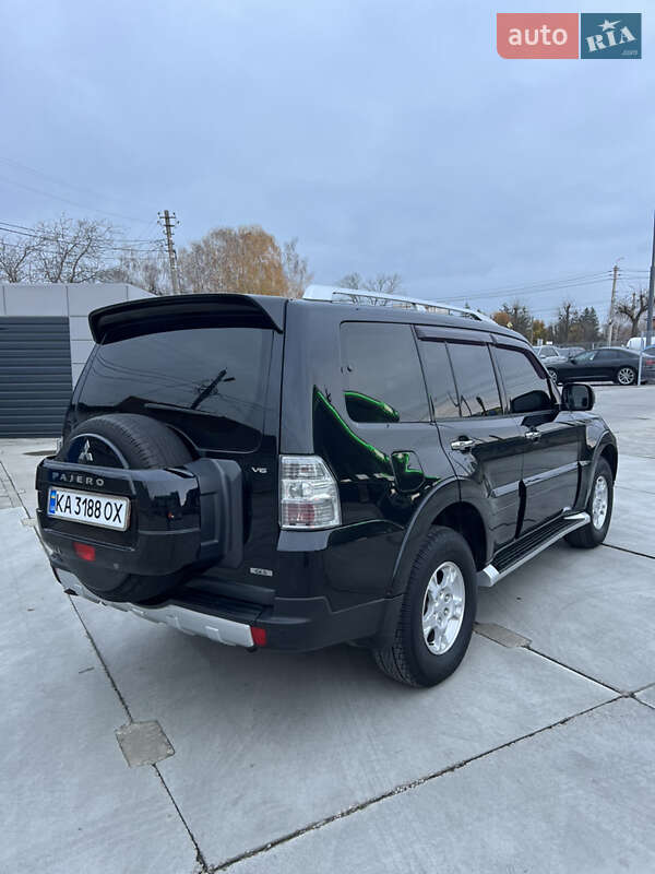 Позашляховик / Кросовер Mitsubishi Pajero 2007 в Білій Церкві