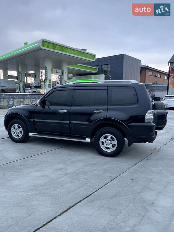 Позашляховик / Кросовер Mitsubishi Pajero 2007 в Білій Церкві