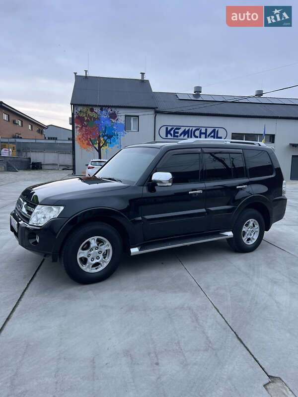 Позашляховик / Кросовер Mitsubishi Pajero 2007 в Білій Церкві