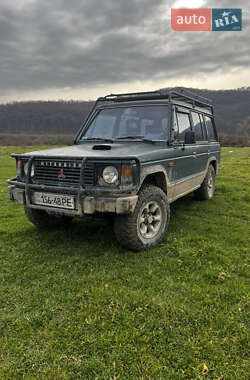 Позашляховик / Кросовер Mitsubishi Pajero 1986 в Виноградові