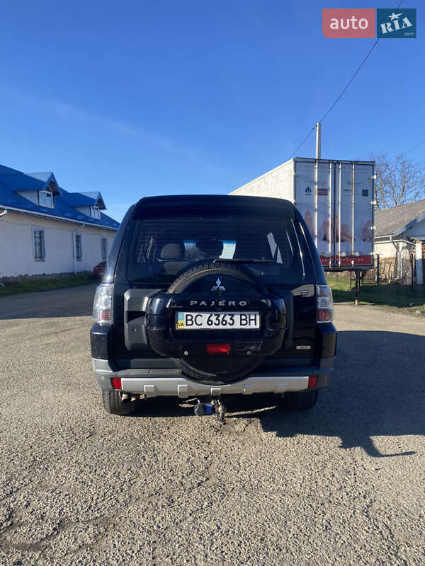 Позашляховик / Кросовер Mitsubishi Pajero 2007 в Стрию