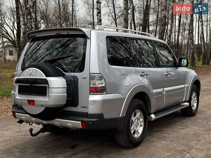 Внедорожник / Кроссовер Mitsubishi Pajero 2008 в Ахтырке