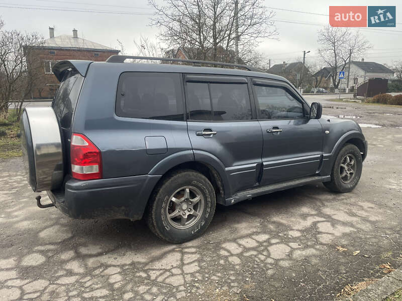 Позашляховик / Кросовер Mitsubishi Pajero 2006 в Львові