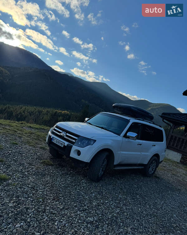 Позашляховик / Кросовер Mitsubishi Pajero 2007 в Львові