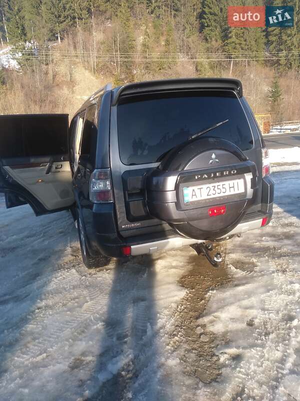 Внедорожник / Кроссовер Mitsubishi Pajero 2008 в Путиле