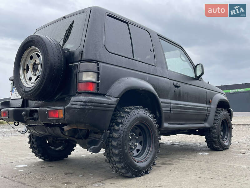 Внедорожник / Кроссовер Mitsubishi Pajero 1999 в Солотвине