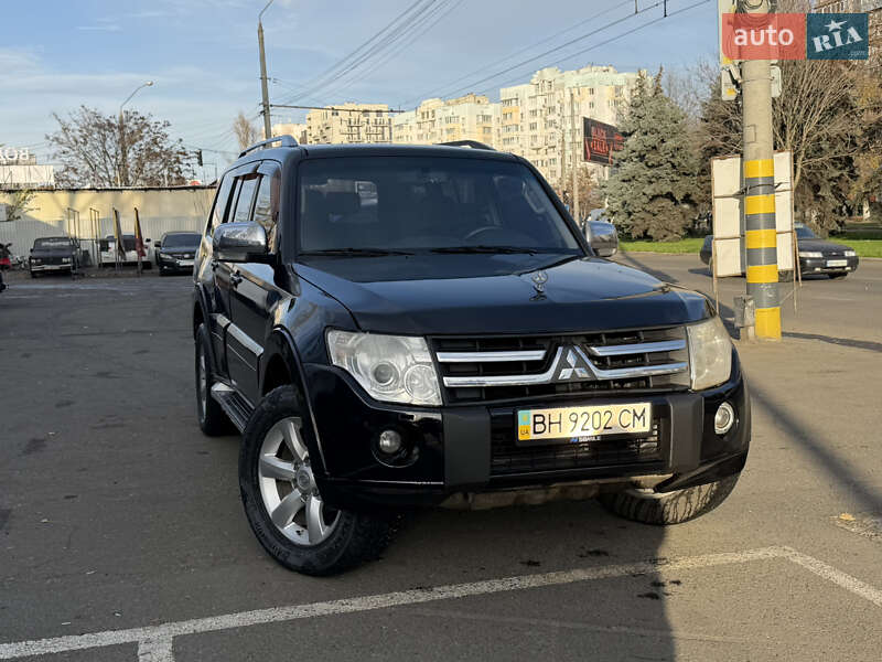 Позашляховик / Кросовер Mitsubishi Pajero 2007 в Одесі