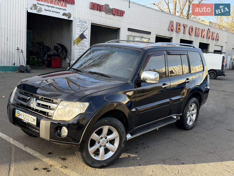 Позашляховик / Кросовер Mitsubishi Pajero 2007 в Одесі