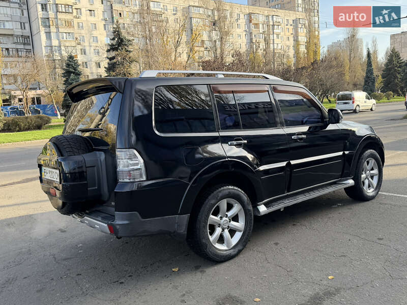 Позашляховик / Кросовер Mitsubishi Pajero 2007 в Одесі