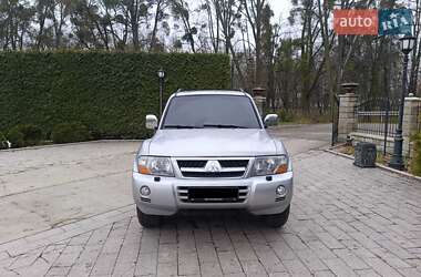 Позашляховик / Кросовер Mitsubishi Pajero 2004 в Львові