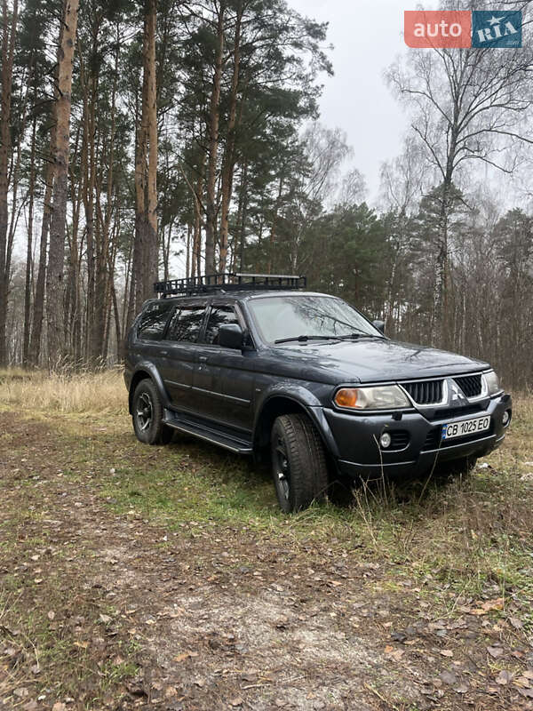 Внедорожник / Кроссовер Mitsubishi Pajero 2008 в Чернигове
