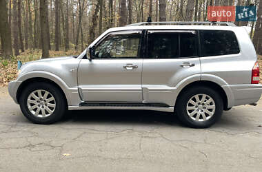 Внедорожник / Кроссовер Mitsubishi Pajero 2005 в Виннице