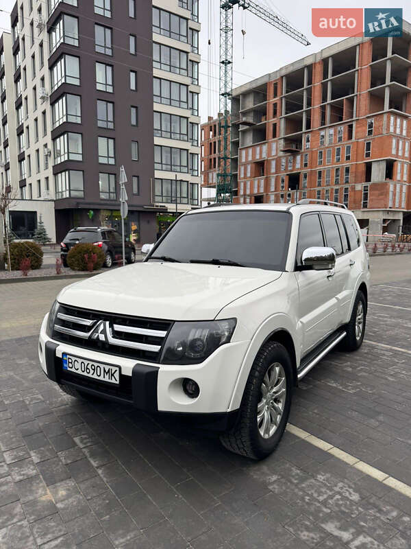 Внедорожник / Кроссовер Mitsubishi Pajero 2007 в Львове