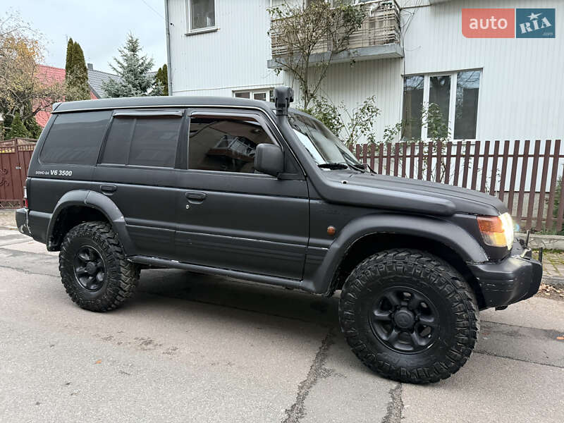 Позашляховик / Кросовер Mitsubishi Pajero 1996 в Івано-Франківську